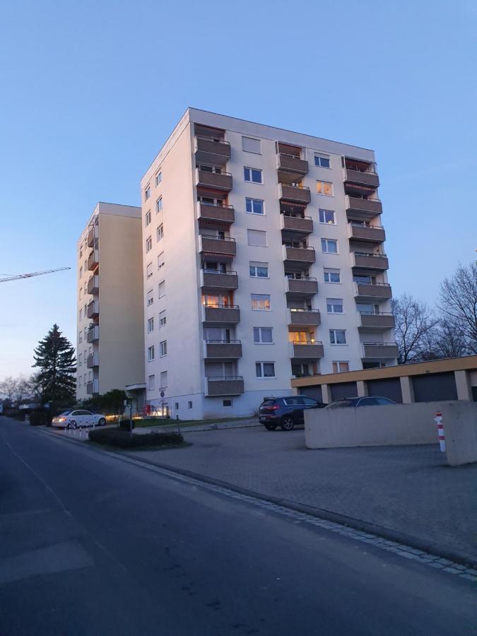 Апартаменты Penthouse "Marc Aurel" - Greatview, Wifi & Netflix Швейнфурт Экстерьер фото