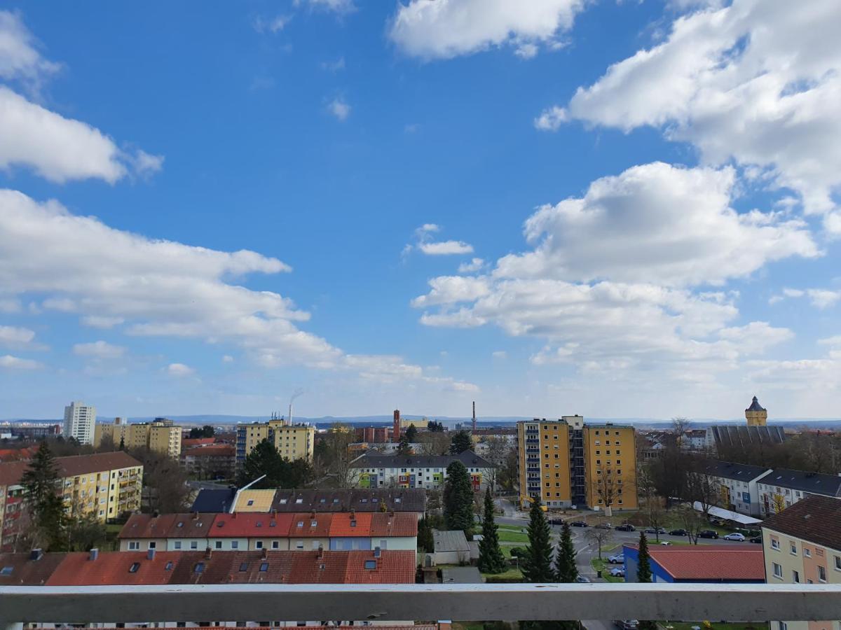 Апартаменты Penthouse "Marc Aurel" - Greatview, Wifi & Netflix Швейнфурт Экстерьер фото